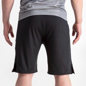 NWT RYU- TecLayr Everything Short (in black)